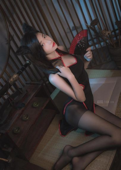 制服诱惑2:地下法庭_1080手机在线观看