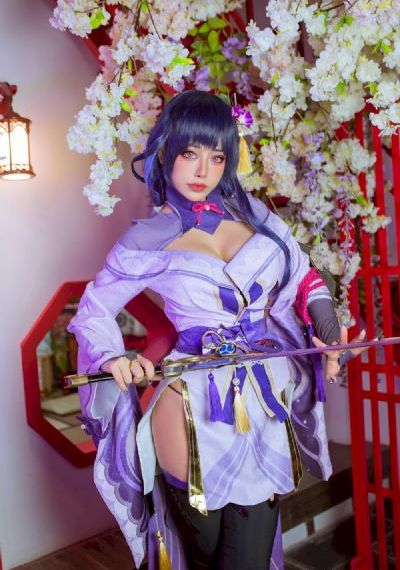 女皇艳史_BD英语在线视频播放